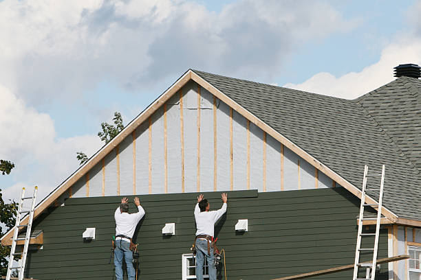 Professional Siding Repair technician working in Sharpsburg, GA
